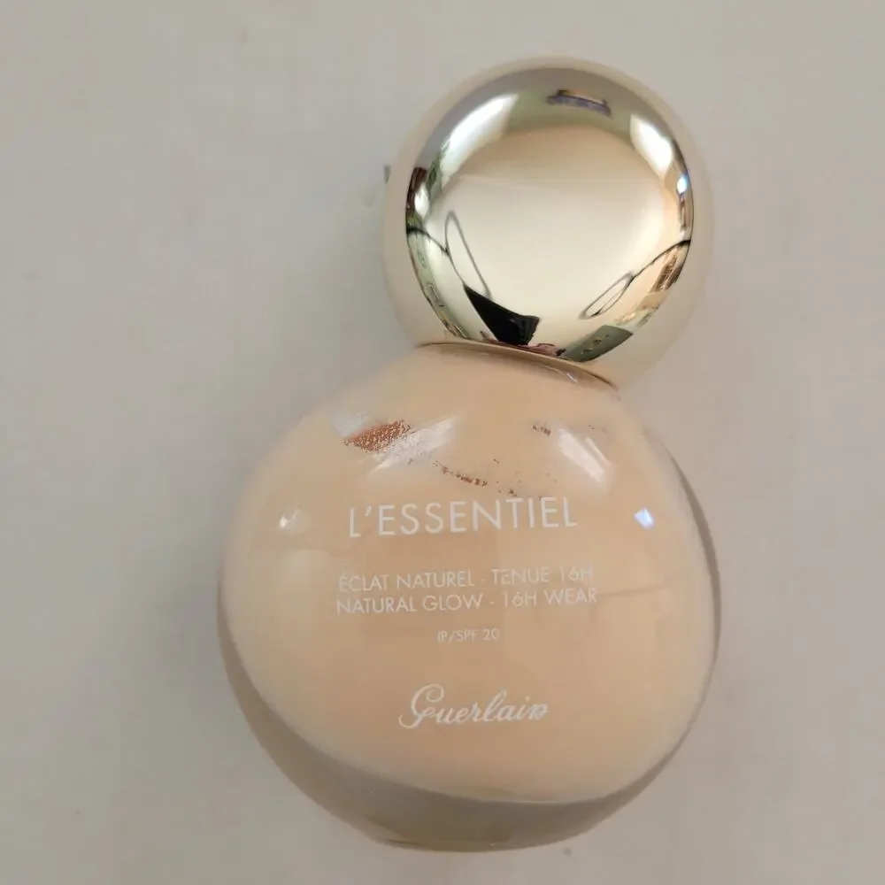 Guerlain Paris L'Essentiel Natural Glow Foundation 16H Wear SPF20 30ml 1 oz.